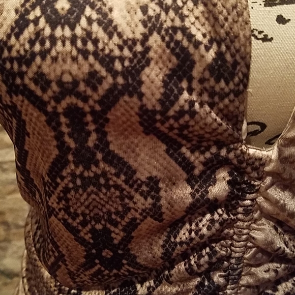 Victoria's Secret Python MULTI-WAY Top-NWT! - Picture 3 of 5